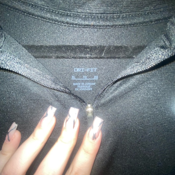 XL Nike quarter zip - Picture 2 of 2